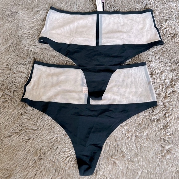 VS High-Waisted Seamless Panties - Picture 1 of 4